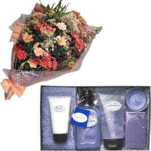 Bouquet of flowers and pampering gift set