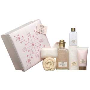 Luxury gift box with pampering products the perfect gift for her